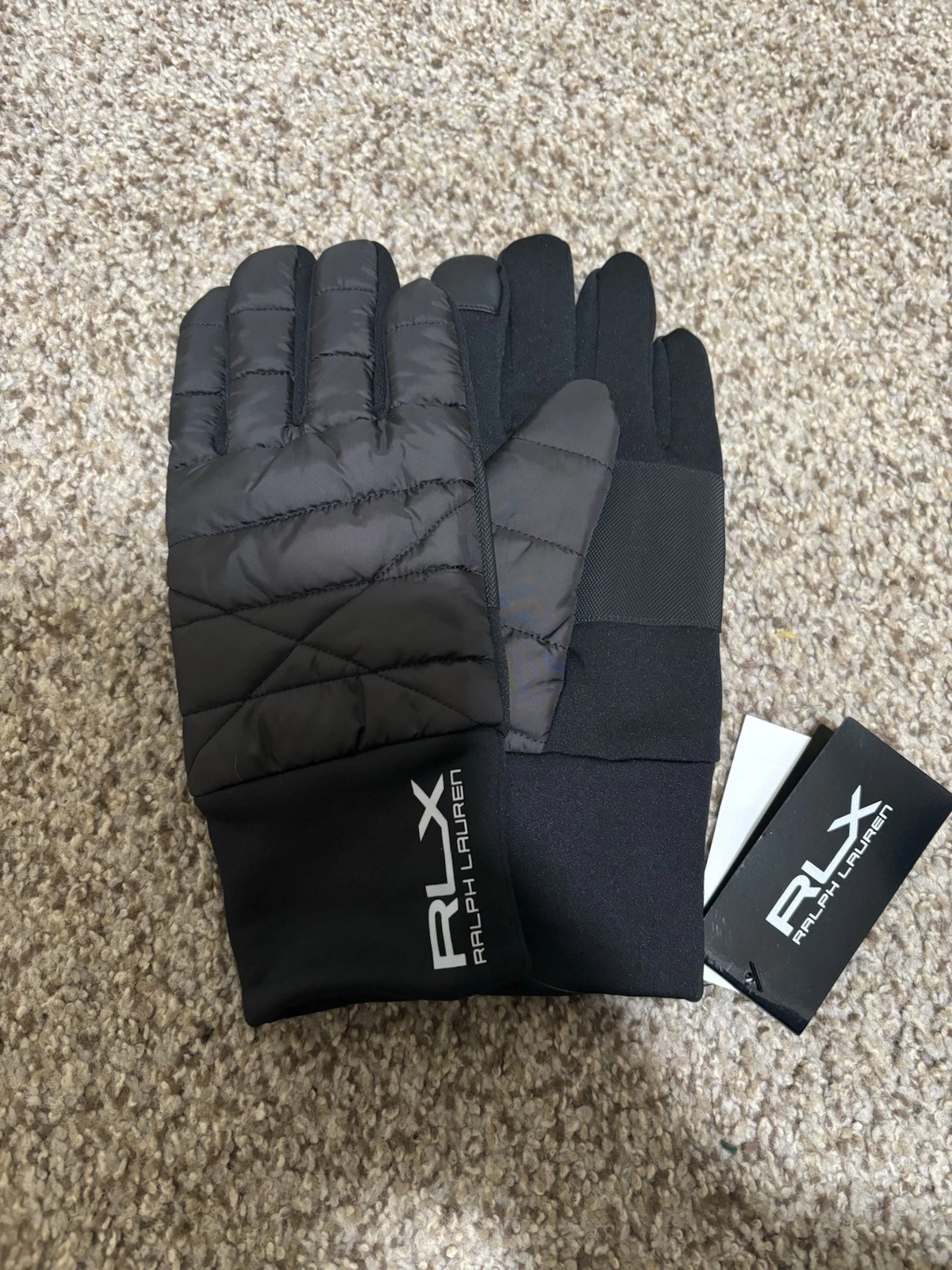 Size S $148 Men's Polo Ralph Lauren RLX Reflective Water Repellent Gloves Black
Opens in a new windo