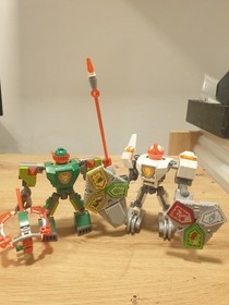 LEGO NEXO KNIGHTS: Battle Suit Aaron (70364) & Battle Suit Lance (70366)