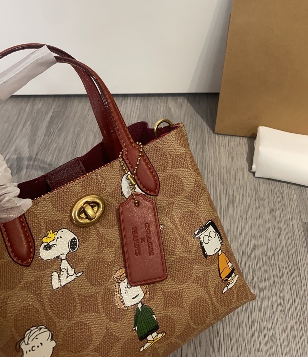COACH x PEANUTS ウィロウ トート バッグ 18 COACH x PEANUTS ウィロウ トート バッグ 18 - メルカリ