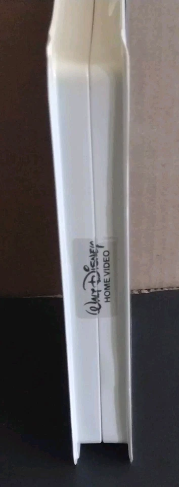 The Black Cauldron (VHS, 1998) - Image 3 of 4