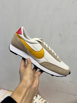 Size 9.5 - Nike Daybreak Pale Ivory Shimmer W for sale