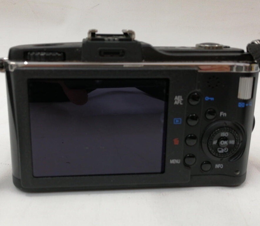 Olympus Pen E-P2 Digital Camera Body M.Zuiko 14-42mm Lens Set | eBay