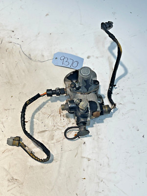 CAT Caterpillar 3176 Engine Fuel Filter Base Head 129-2878