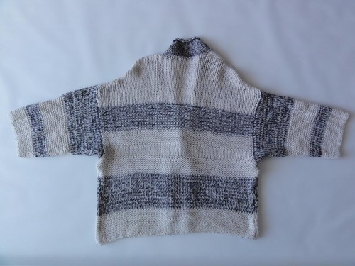 CÁRDIGAN ABIERTO VINCE MANGA 3/4 TEJIDO TEXTURIZADO, rayas HSO, talla M/L, precio de venta sugerido por el fabricante $425 - Imagen 5 de 6