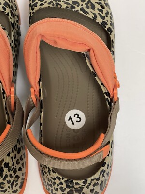 CROCS Hiker XSCAPE ANIMAL Sandal Clogs Khaki Leopard Unisex  display picture 3