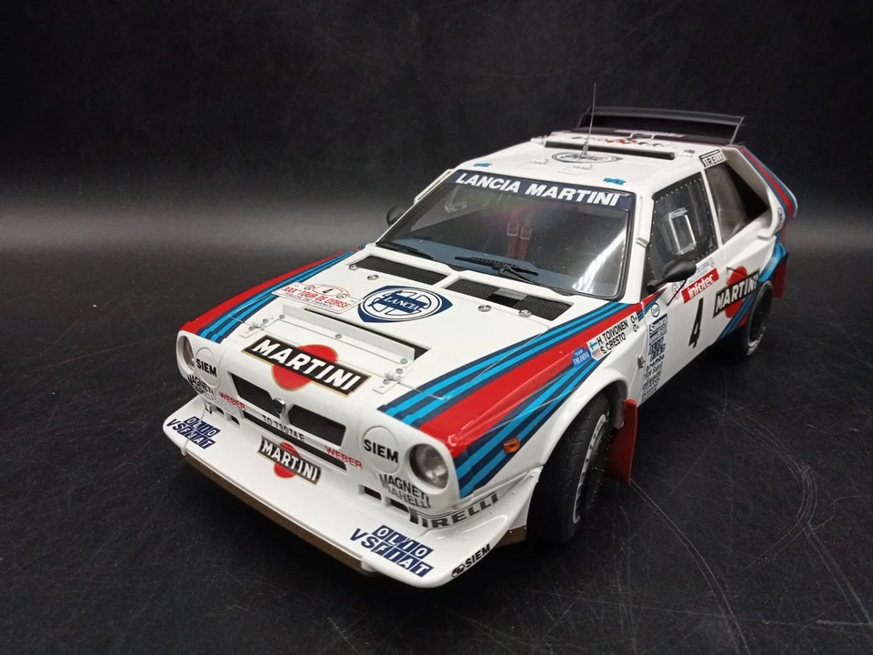 Lancia Delta S4 rally Tour de Corse 1986 1/18 Autoart - Immagine 2 di 4