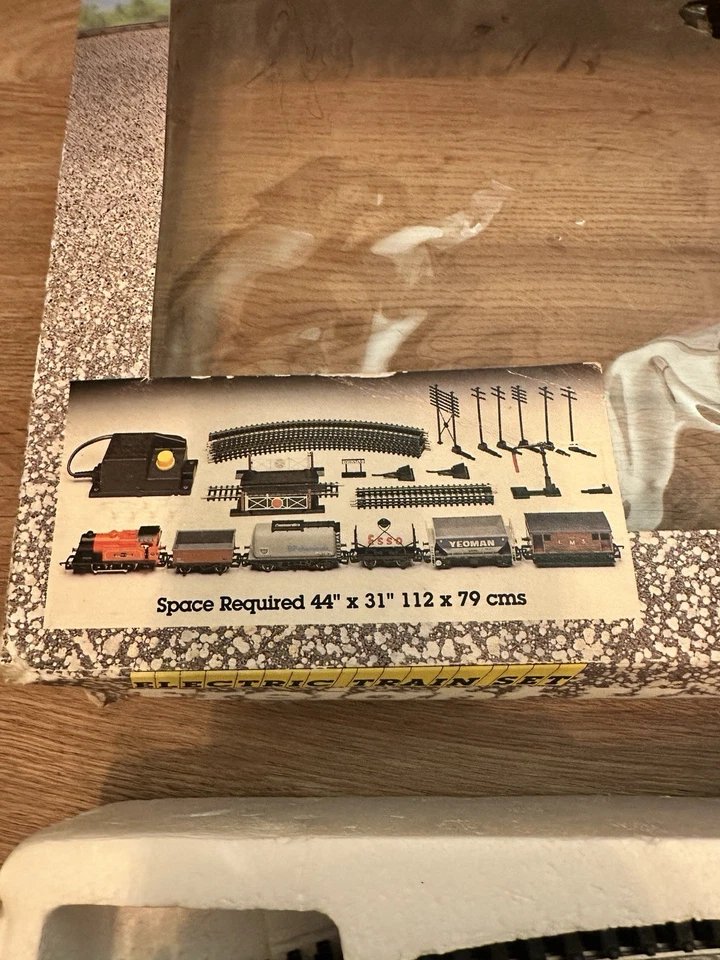 Hornby R.851 Freight Hauler Train Set - Image 3 of 4