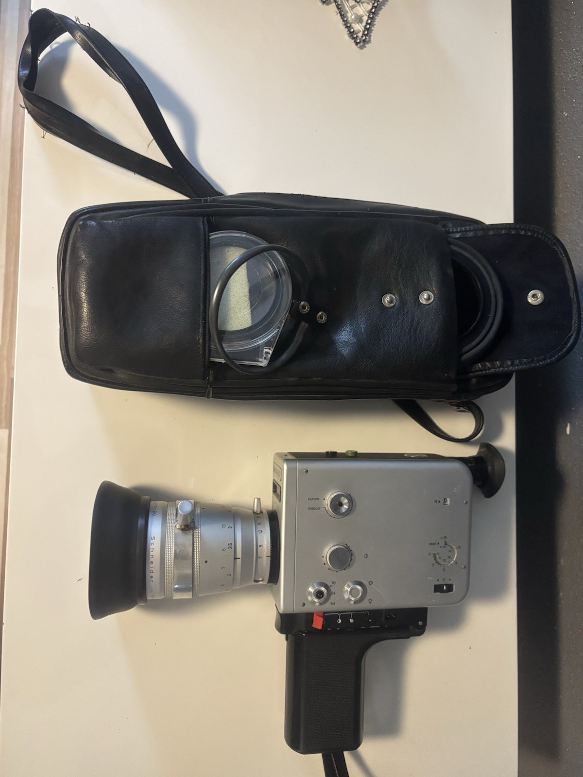 Super 8 Filmkamera Braun Nizo S800 Ledertasche, Kamera gebraucht 