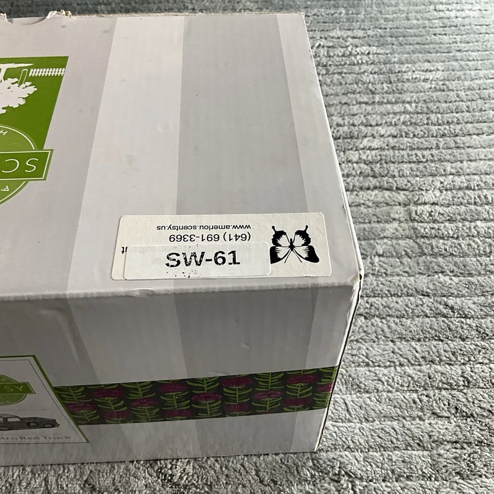 Scentsy 红色复古皮卡车蜡加热器全新带盒-已退回 — 第 2/2 张图片