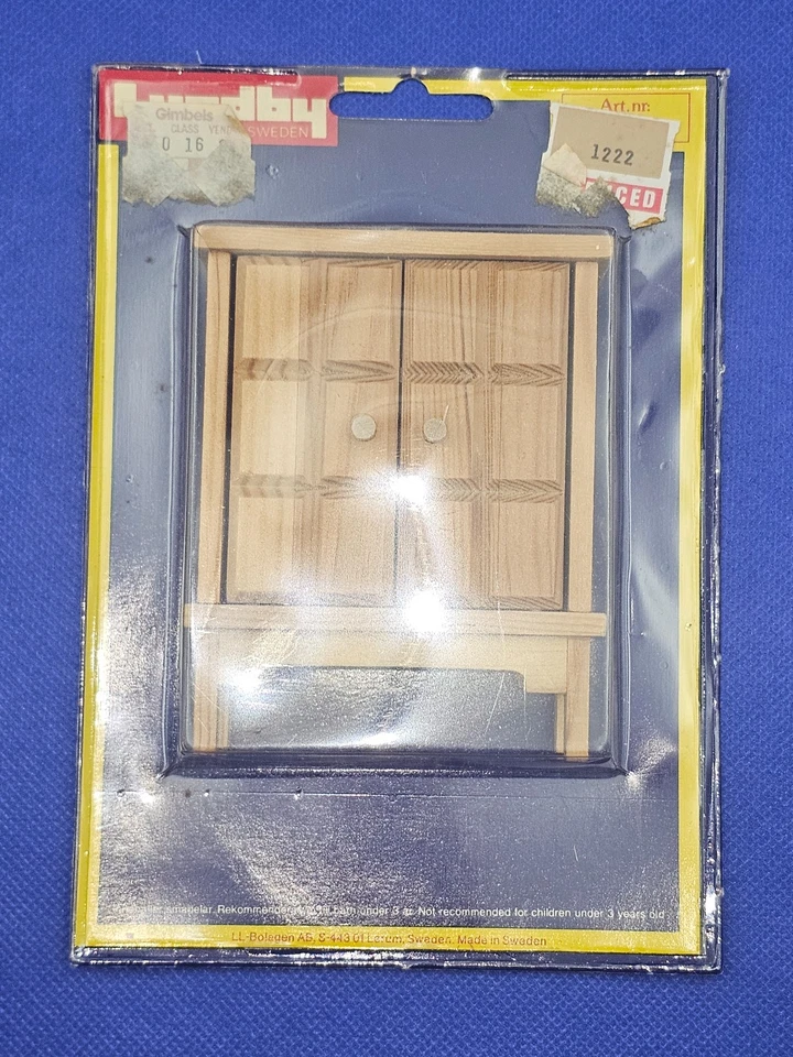 Mueble de muñeca vintage Lundby Suecia armario original NUEVO casa de muñecas Foto 2 de 4