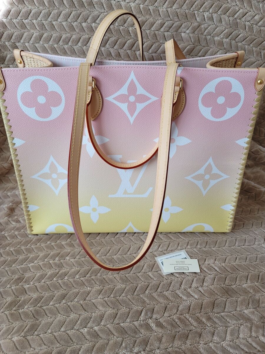 Louis Vuitton Pattern Print, Pink Monogram Giant ';By The Pool' Onthego GM