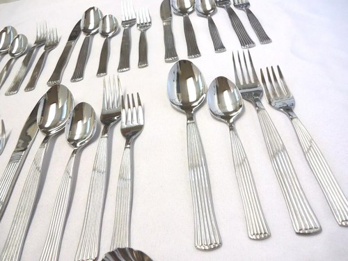 TOOLS OF THE TRADE TOT9 STAINLESS FLATWARE 44-PIECES - Picture 4 of 18