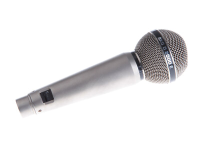 AKG D2000 E dynamic Vintage Microphone for live vocals fully 