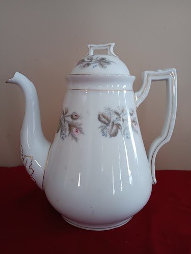  Moss Rose Tea / Coffee Pot.