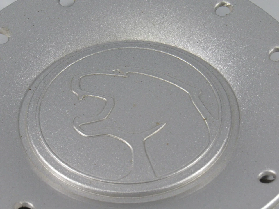 Tapa central plateada 35 aniversario Mercury Cougar 2001-2002 OEM Foto 2 de 4