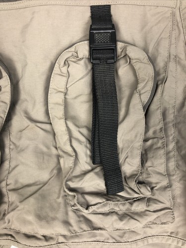 Cabelas Fly Fishing Vest Size Medium Mesh Zip Multi-Pocket Cargo Lightweight - Picture 9 of 12