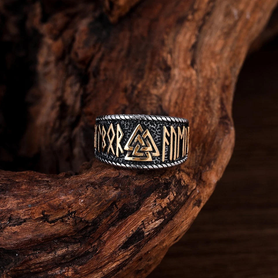 Anillo rúnico nórdico vikingo para hombre - runas chapadas en oro, banda de acero inoxidable Foto 2 de 4