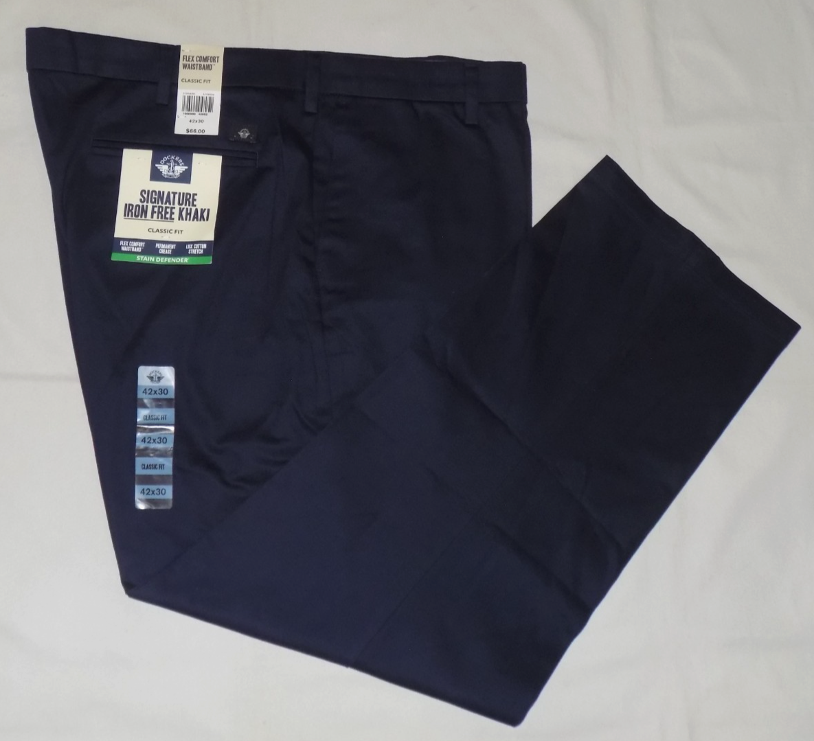 DOCKERS Men's Signature Iron Free Khaki Classic Fit Pants Blue