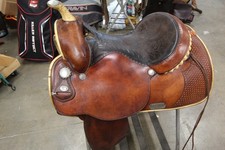 15" Brown Color Circle Y 10 Cutting  Reining Saddle Good Condition 02rie26ca 