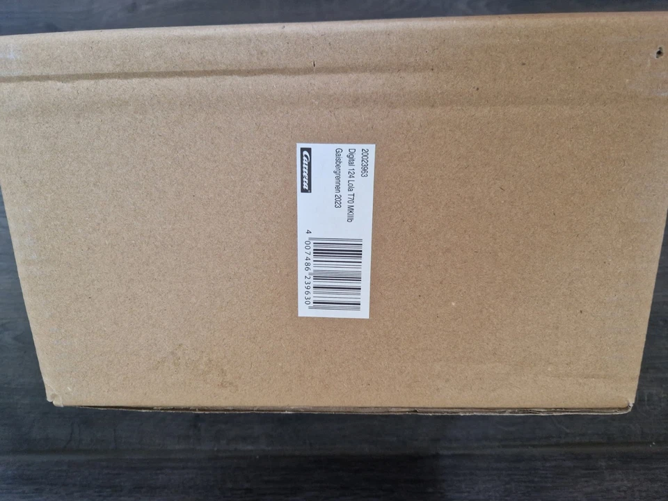 Carrera Digital 124 - 23963 Lola T70 MkIIIb Gaisbergrennen 2023  selten! - Bild 2 von 4