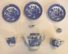 Blue Willow Miniature Tea Set 6 Pieces Made In Japan Vintage A-A16