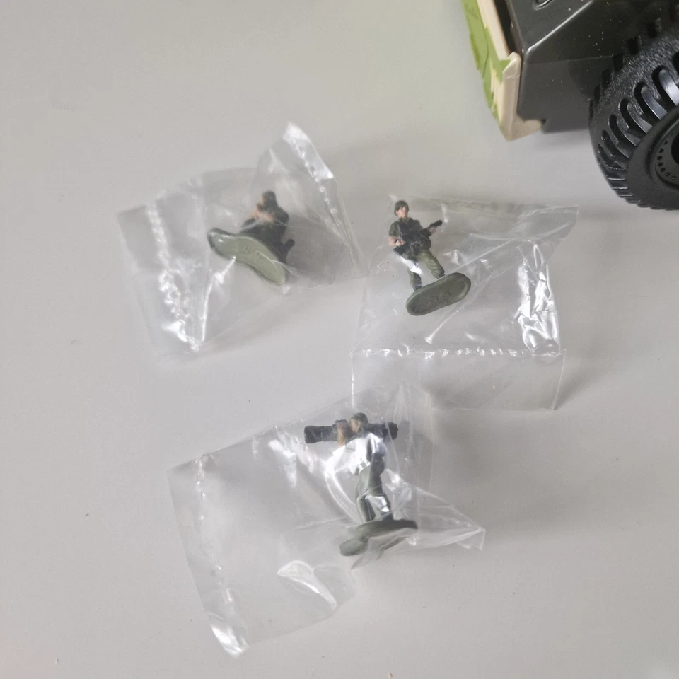 Micro Machines Military Stealth Panzer Tank By Hasbro 2000 - Incomplete - Image 3 of 4