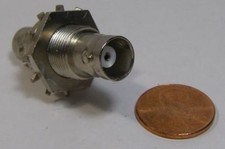 UNKNOWN BRAND BNC TO BNC BULKHEAD ADAPTER   SILVER A-35