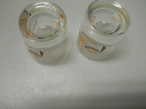 Vintage Rynbende 5 Mei Finger Peace Sign 1945-1970 Shot Clear Glass set of 2 - Picture 11 of 12