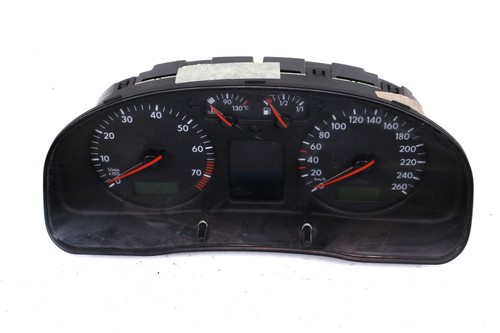VW Passat 3B 3B0919881F Tacho Tachometer Kombiinstrument Benziner km/h VDO KFZ