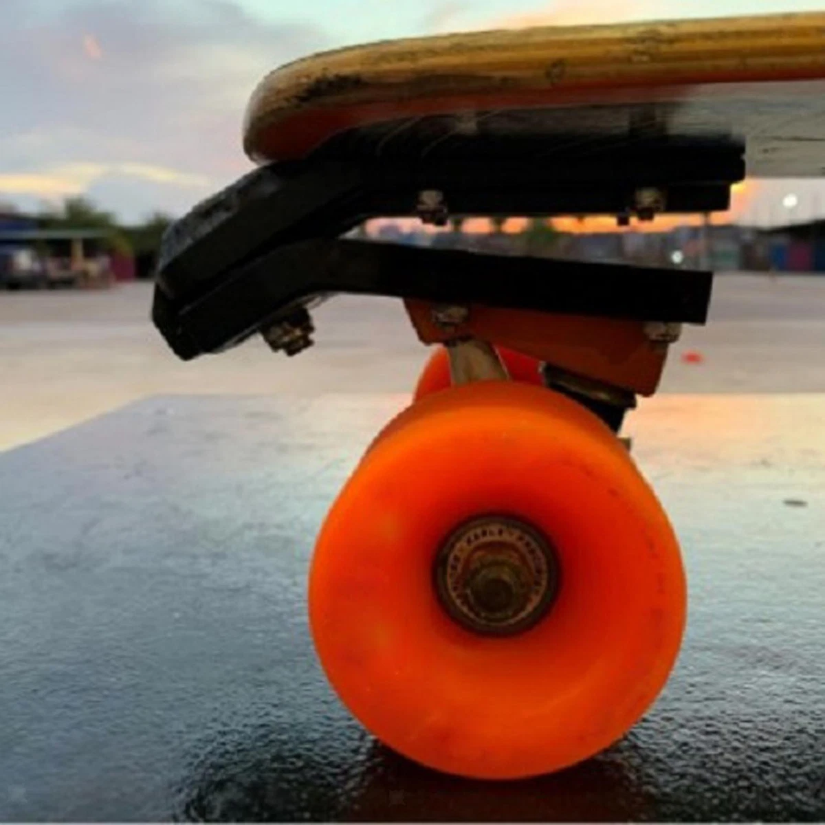 Surfboard skateboard trucks outlet
