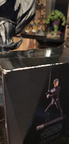 Luke Skywalker! CCXP 2019 Exclusive! Autentyczna statuetka Iron Studios 1/10 Deluxe! - Zdjęcie 10 z 11