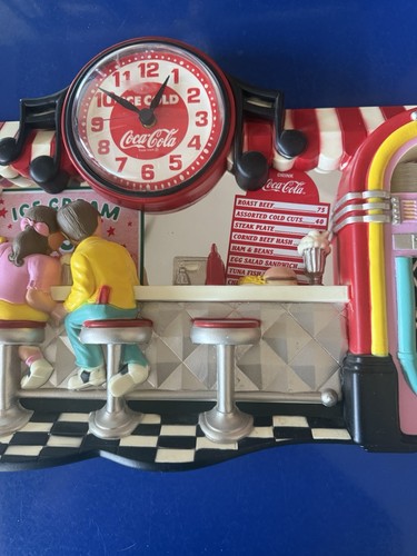 Vintage 3-D Coca-Cola Ice Cream Shop Soda Fountain Jukebox Diner Wall Clock - Picture 3 of 5