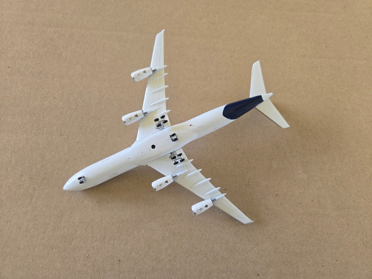 1:400 Airbus A340-300 Lufthansa new livery D-AIGU Phoenix Models