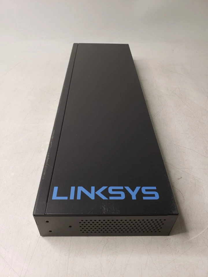 Linksys SE3024 24 Port Gigabit Ethernet Switch - Image 4 of 4