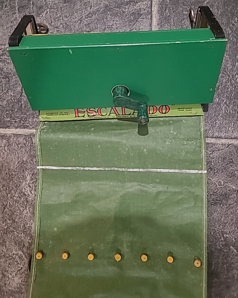 Vintage CHAD VALLEY 'ESCALADO' Tabletop Horse Racing GAME Boxed eBay