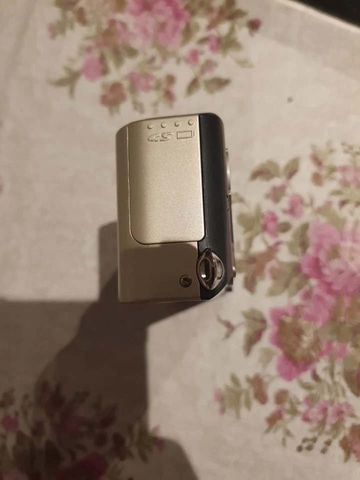 HP PhotoSmart M407 4MP Digital Camera with 3x Optical Zoom - Image 3 of 4