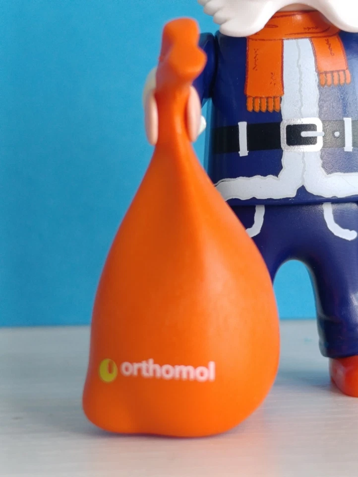 OFERTA - Playmobil enano de la Navidad Orthomol, especial Corea, ref.: 71895 - Imagen 2 de 2