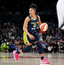 Azzi Fudd 8 X 10 Photo WNBA #1 Pick Dallas Wings.