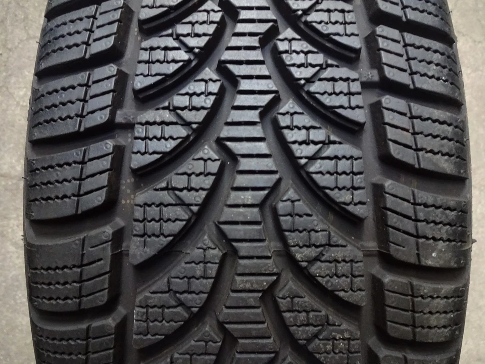 4x Original Mercedes-Benz Winterräder 205/55 R16 91H - für A- und B-Klasse 1145 - Bild 3 von 4