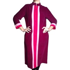 Vintage Vanity Fair Purple Zip up Nightgown with Pockets size 14