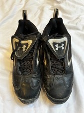 Under Armour Youth Baseball Cleats Black, Size 6Y