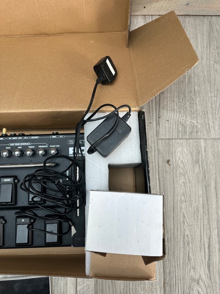 Line 6 POD XT Live MultiFX Guitar Pedal by LINE 6 boxed in EXCELLENT