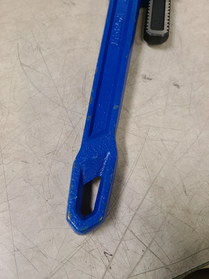 *Kobalt 18" Cast Iron Pipe Wrench Heavy Duty #464645 - Image 2 of 4