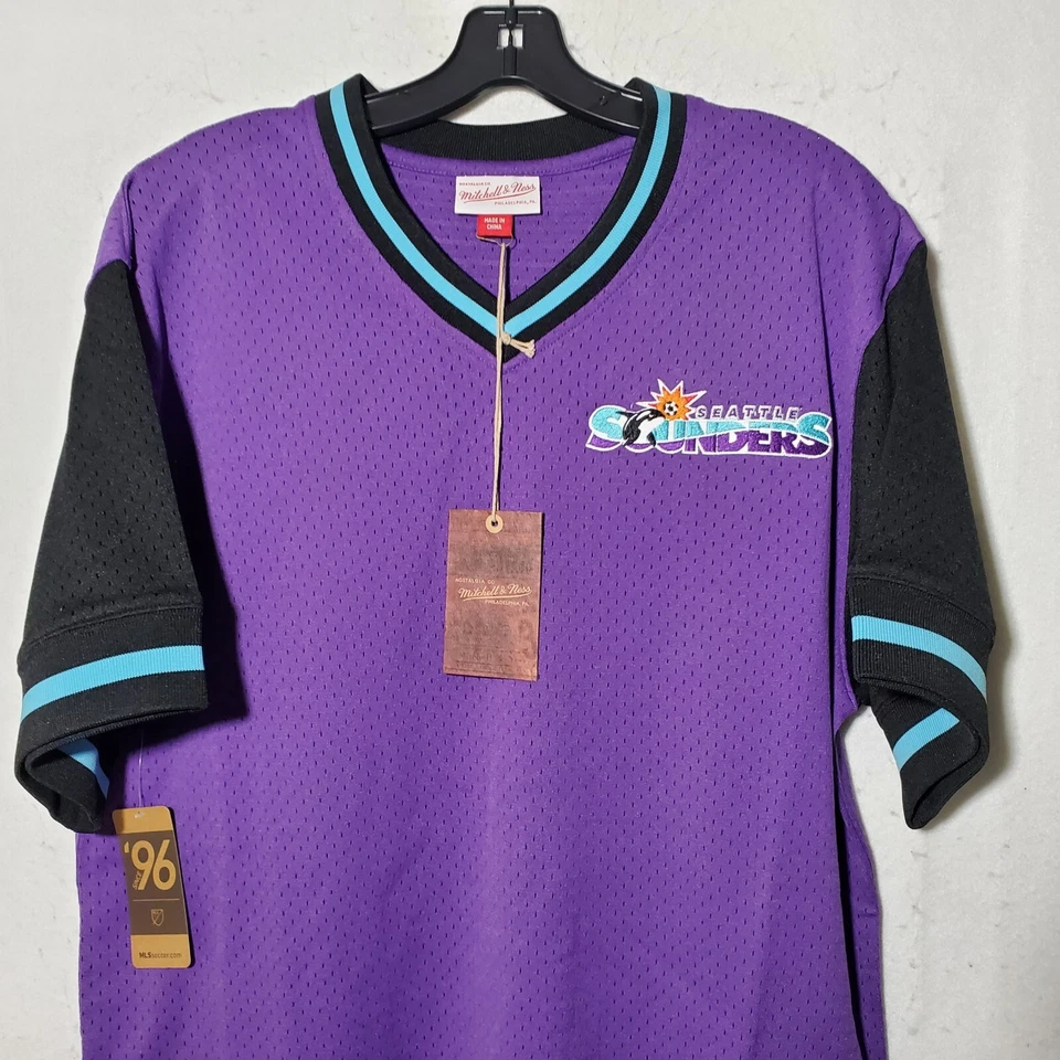 Camiseta deportiva de malla para hombre Seattle Sounders grande Mitchell & Ness púrpura con cuello en V Foto 2 de 4
