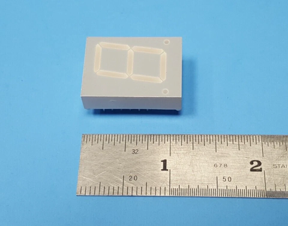 (2PCS) 7-Segment LED Displays, HDSP-3401 / QDSP-3447, HP, 20 mm (0.8 inch), RED - Image 2 of 4