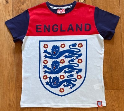 Alter 9-10 Matalan Jungen England Fußball 3 Löwen rot weiß & blau T-Shirt Top