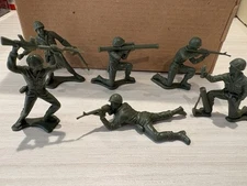 6 Tim Mee Vintage Soldiers - 3 Inches