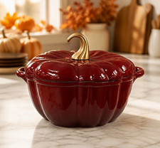 4 Qt.  Smith and Clark Pumpkin Shaped  Dutch Oven Casy Iton Pot Burgundy
