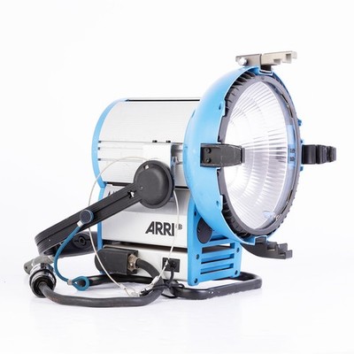 ARRI M18 HMI Lamphead, 110/220VAC (750 Hours) - SKU#2087182