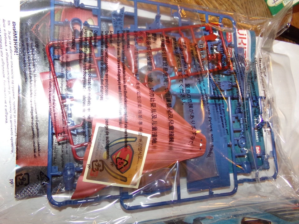 Sprukits Nivel 2 Superman Hombre y Batman Figuras Modelo Kit 2 Foto 3 de 4